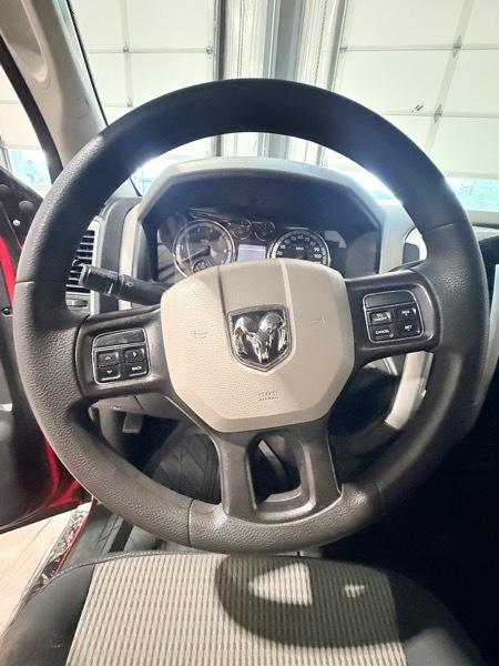 RAM 1500 SLT Quad Cab 2WD 2012