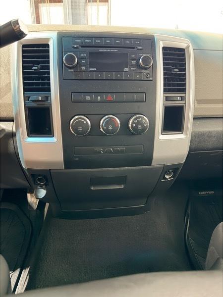 RAM 1500 SLT Quad Cab 2WD 2012
