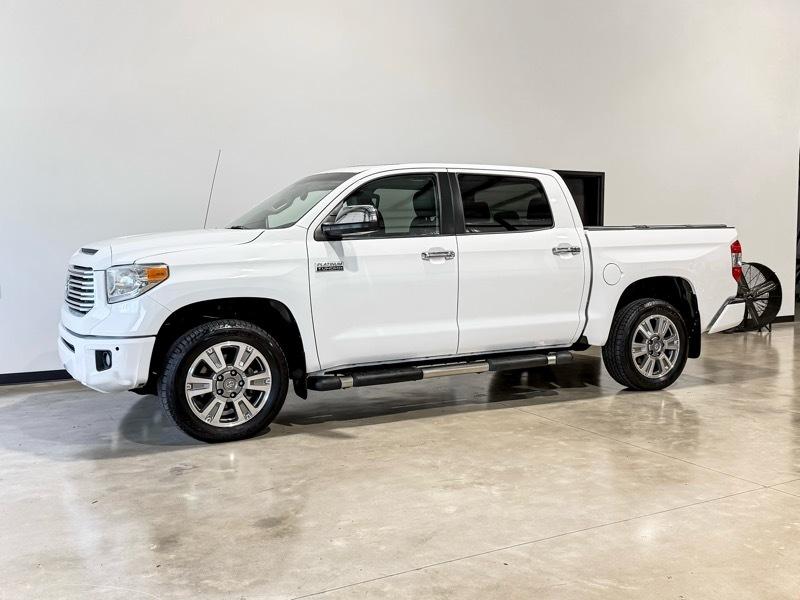 2017 Toyota Tundra Platinum CrewMax 5.7L FFV 4WD
