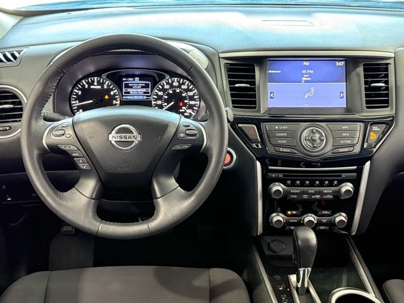 Nissan Pathfinder SV 4WD 2019