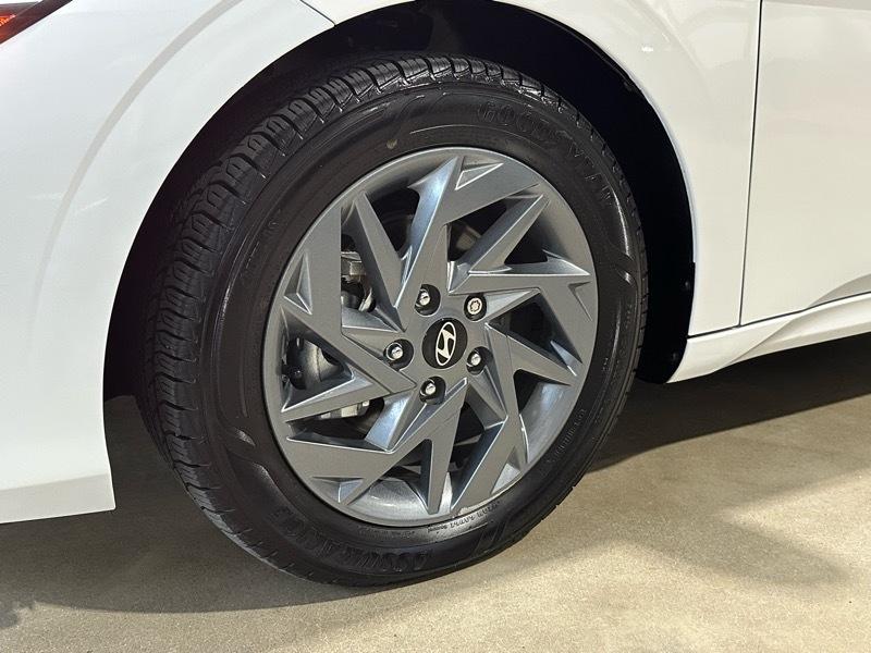 Hyundai Elantra SEL 2024