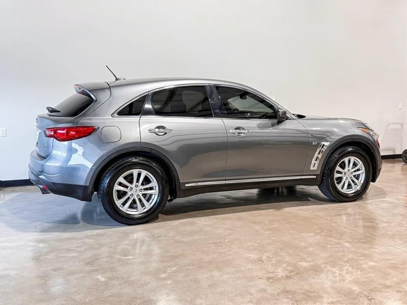 Infiniti QX70 Base 2016
