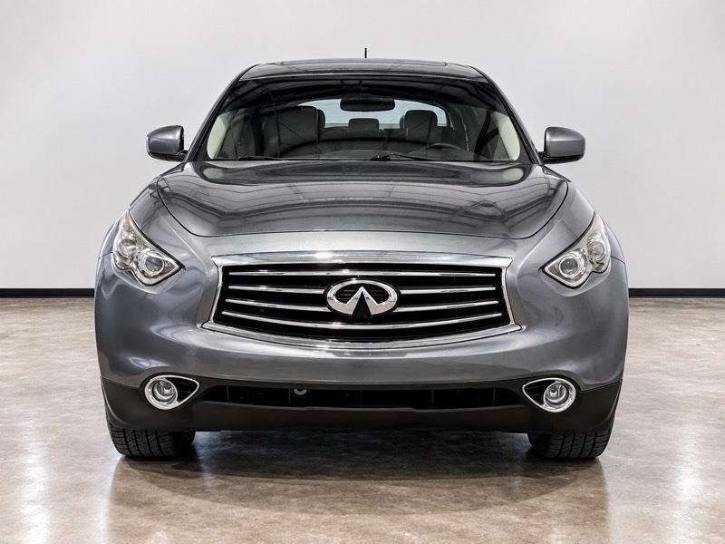 Infiniti QX70 Base 2016