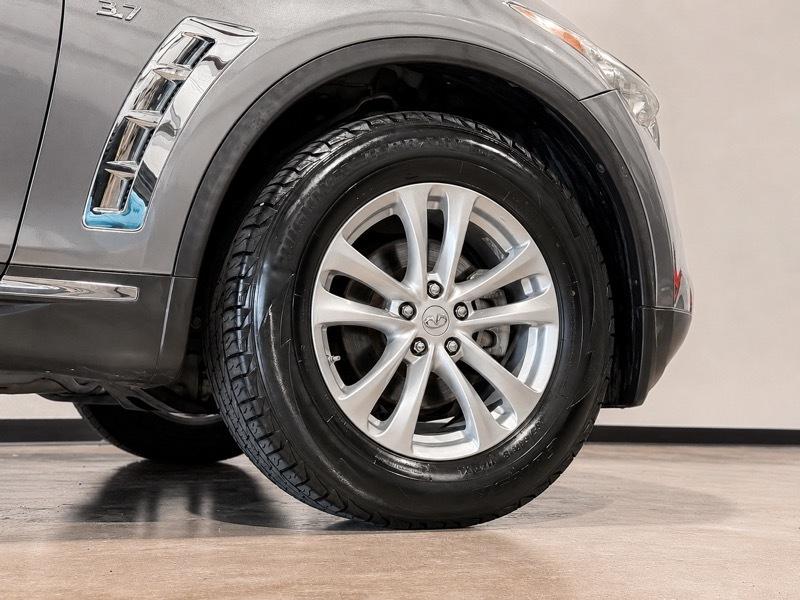 Infiniti QX70 Base 2016