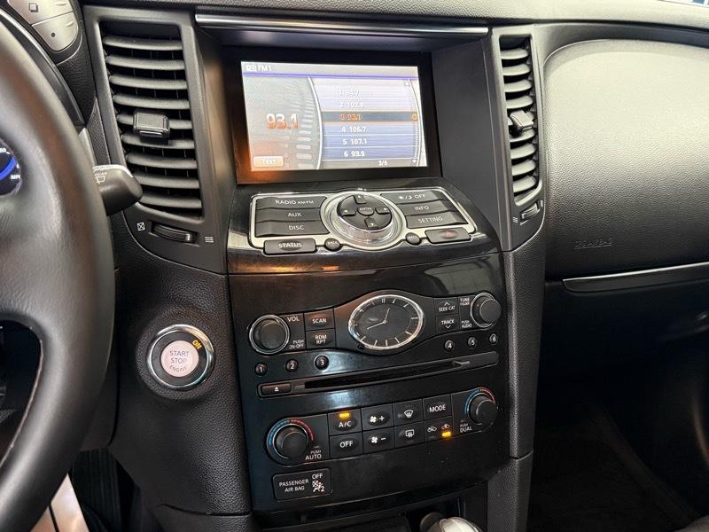 Infiniti QX70 Base 2016