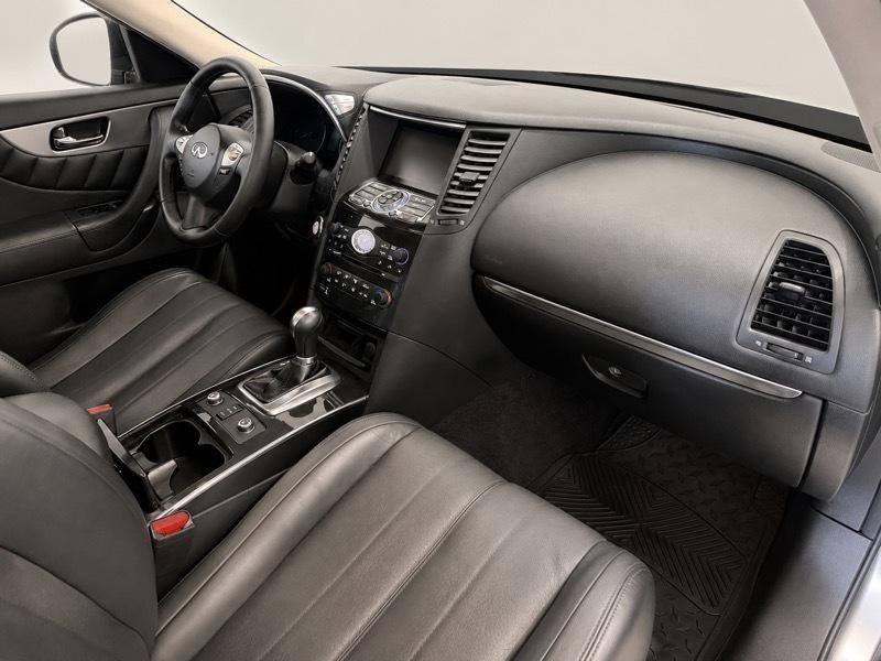 Infiniti QX70 Base 2016