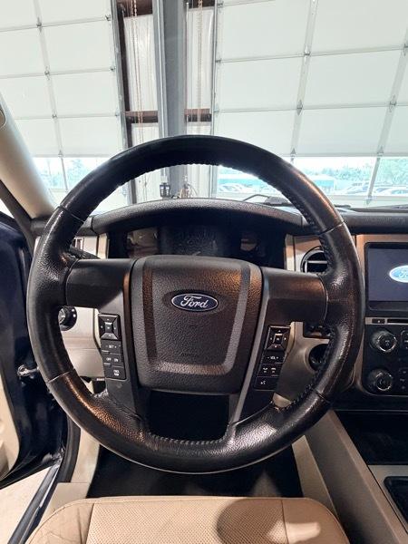 Ford Expedition EL XLT 2017