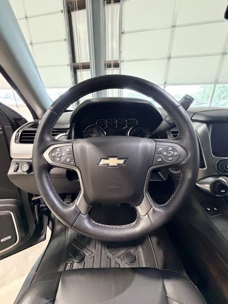 Chevrolet Suburban LT 1500 4WD 2020
