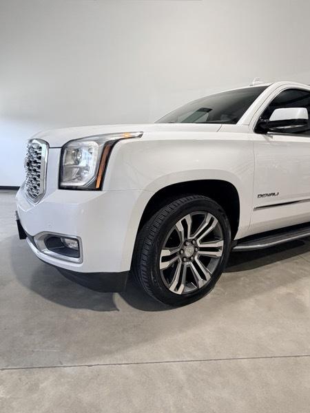 GMC Yukon Denali 4WD 2019