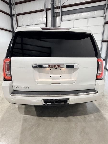 GMC Yukon Denali 4WD 2019
