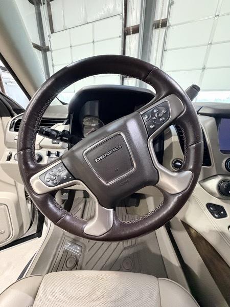 GMC Yukon Denali 4WD 2019