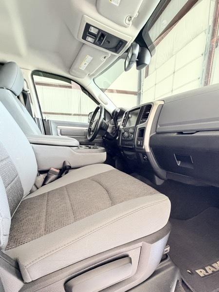 RAM 1500 SLT Crew Cab SWB 2WD 2013