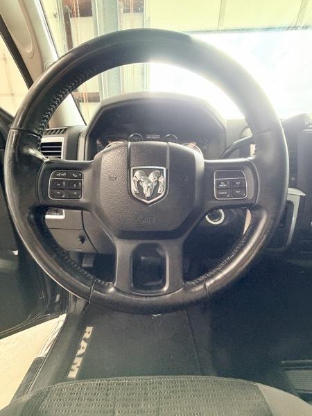 RAM 1500 SLT Crew Cab SWB 2WD 2013