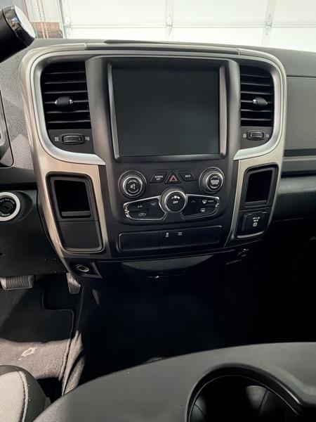 RAM 1500 SLT Crew Cab SWB 2WD 2013