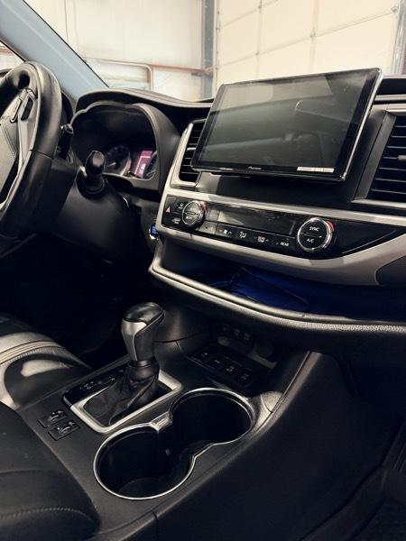 Toyota Highlander SE AWD V6 2018