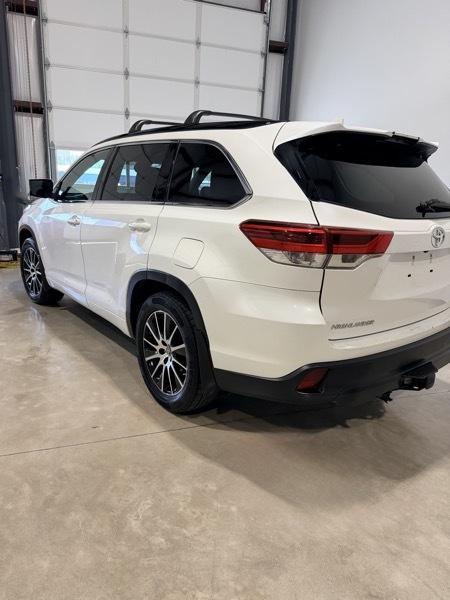 Toyota Highlander SE AWD V6 2018
