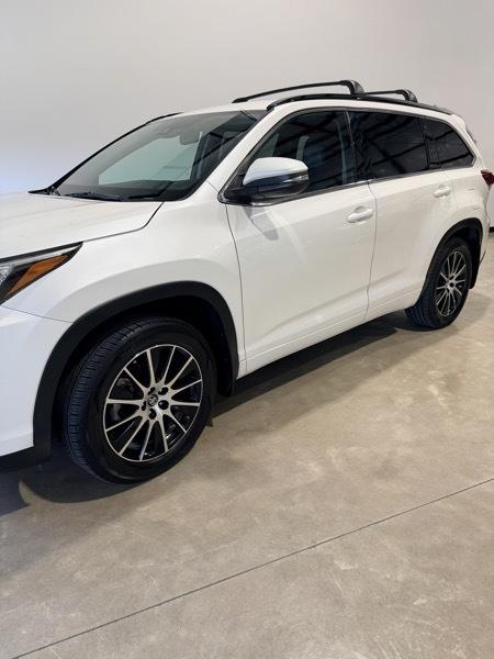 Toyota Highlander SE AWD V6 2018