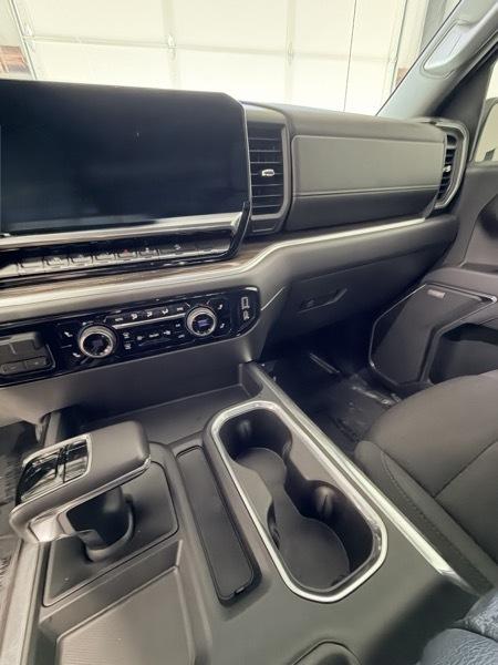 Chevrolet Silverado 1500 Trail Boss LT Crew Cab 4WD 2022