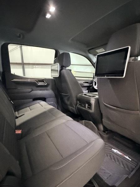 Chevrolet Silverado 1500 Trail Boss LT Crew Cab 4WD 2022