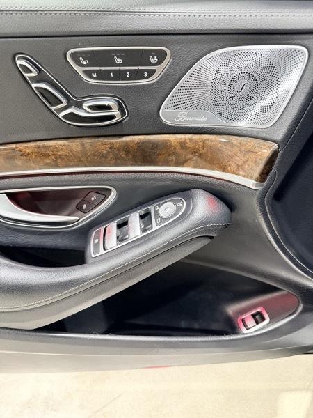 Mercedes-Benz S-Class S550 2015