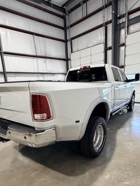 RAM 3500 Laramie Crew Cab LWB 4WD 2015
