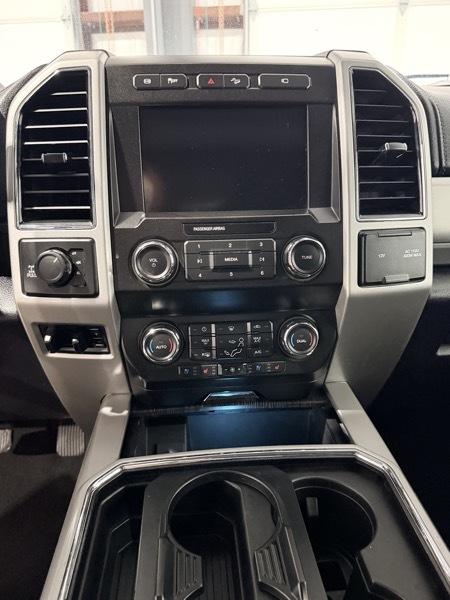 Ford F-250 SD Lariat Crew Cab 4WD 2021