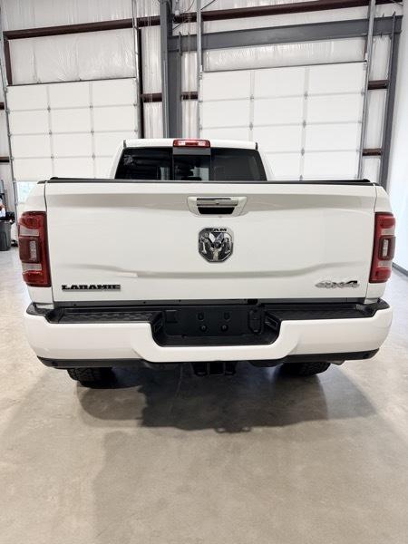 RAM 2500 Laramie Crew Cab SWB 4WD 2022