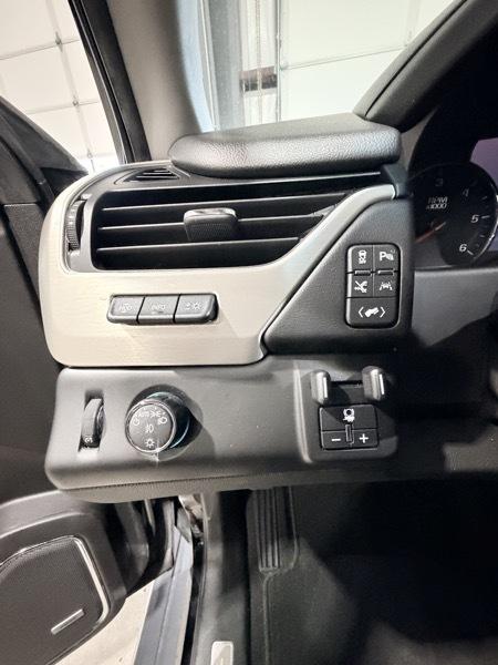 GMC Yukon XL Denali 2WD 2019