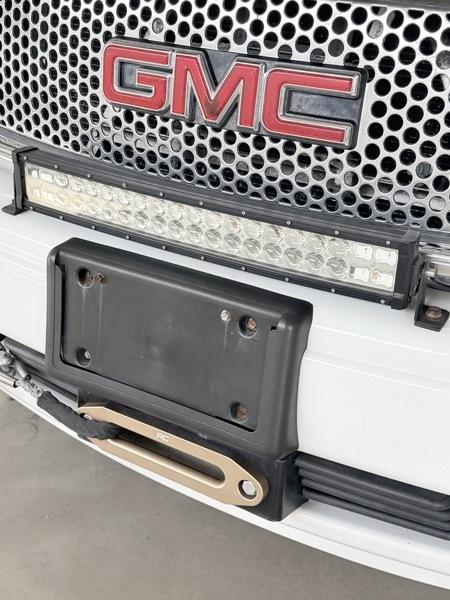 GMC Yukon Denali XL 2003