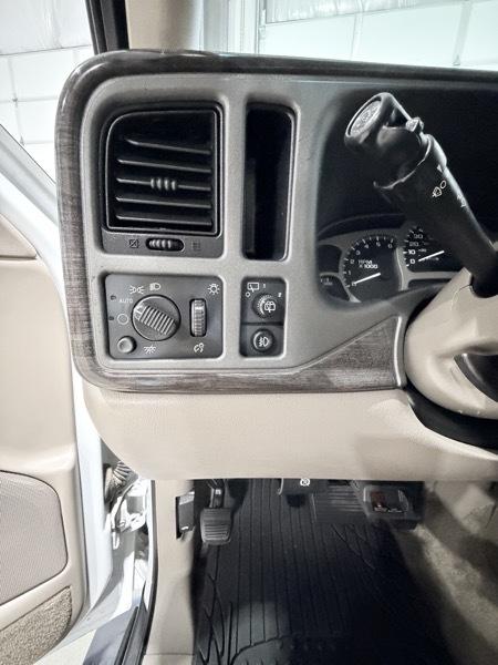 GMC Yukon Denali XL 2003