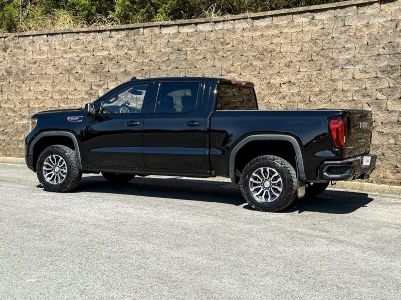GMC Sierra 1500 AT4 Crew Cab 4WD 2021