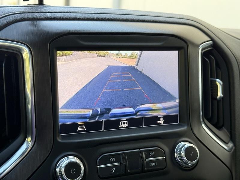 GMC Sierra 1500 AT4 Crew Cab 4WD 2021