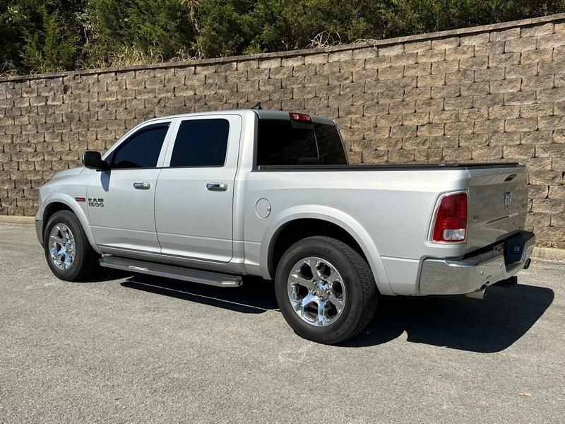 RAM 1500 Laramie Crew Cab SWB 4WD 2016