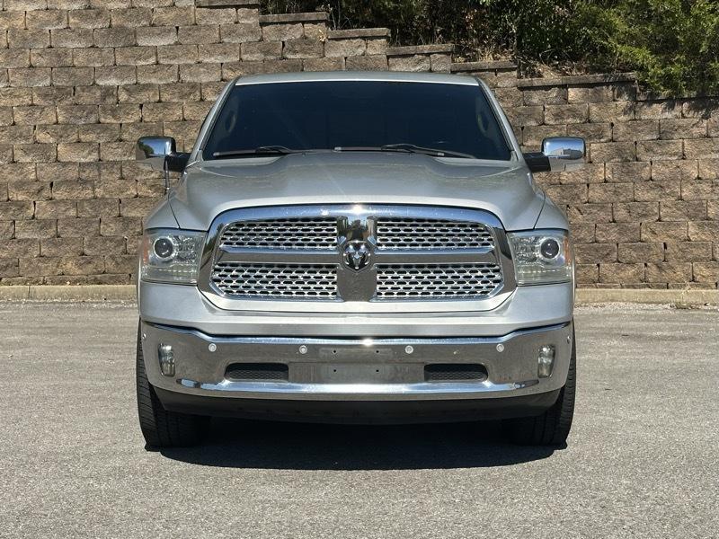 RAM 1500 Laramie Crew Cab SWB 4WD 2016