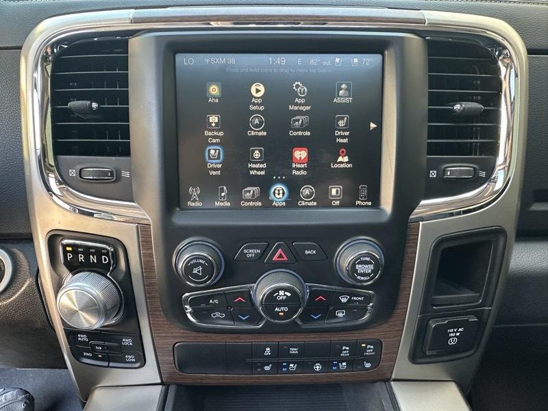 RAM 1500 Laramie Crew Cab SWB 4WD 2016
