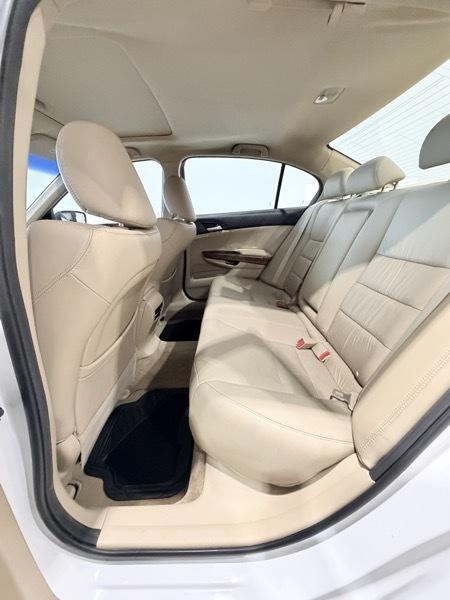 Honda Accord EX V-6 Sedan AT 2002