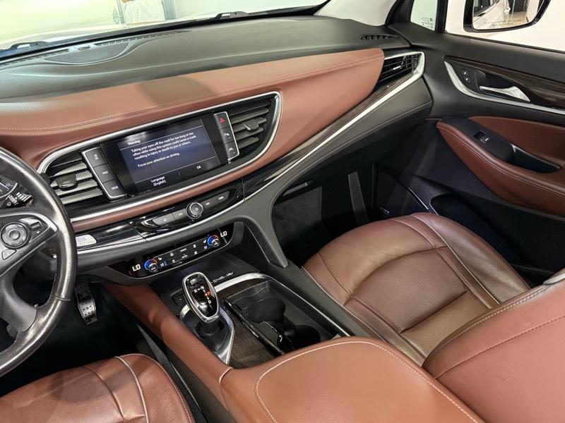 Buick Enclave Avenir AWD 2021