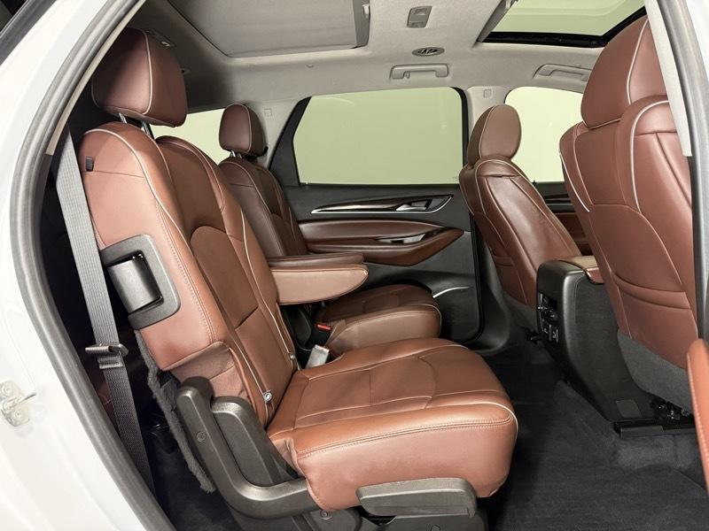 Buick Enclave Avenir AWD 2021