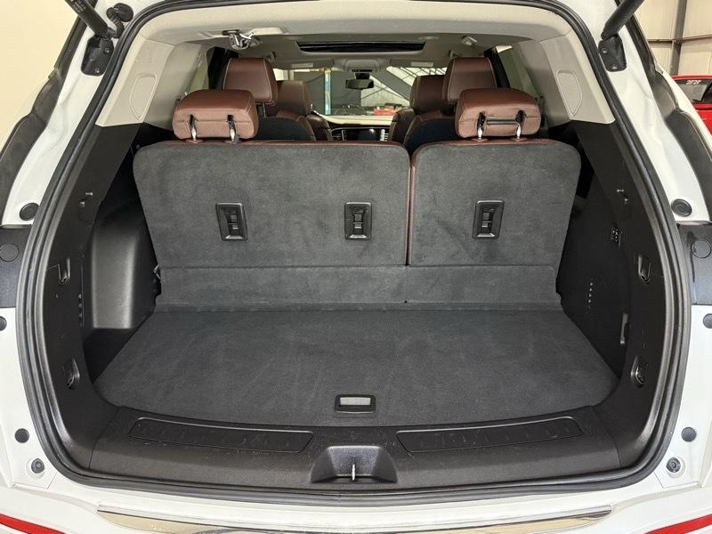 Buick Enclave Avenir AWD 2021