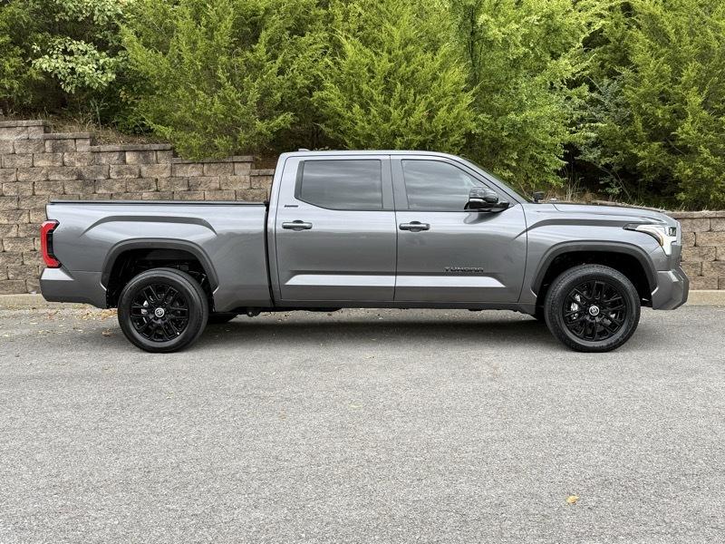 Toyota Tundra Limited CrewMax 4WD Long Bed 2024
