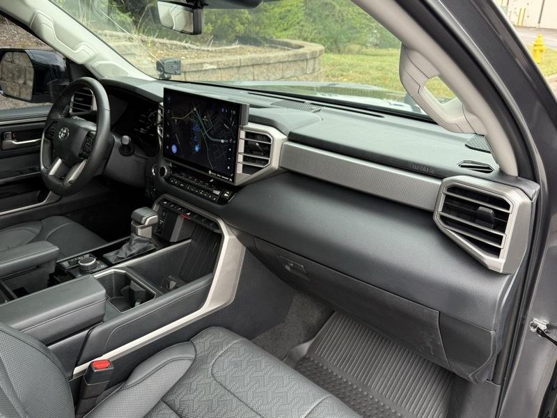 Toyota Tundra Limited CrewMax 4WD Long Bed 2024