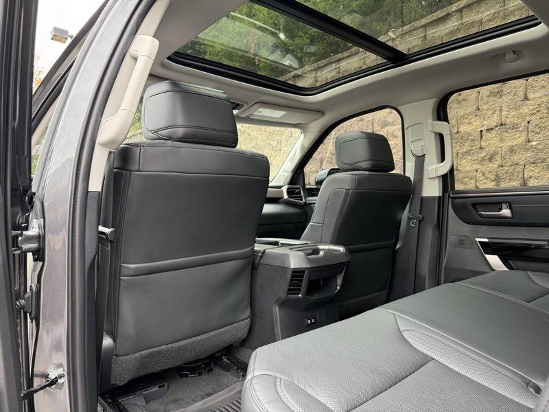 Toyota Tundra Limited CrewMax 4WD Long Bed 2024
