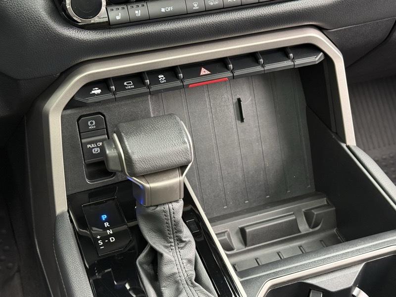 Toyota Tundra Limited CrewMax 4WD Long Bed 2024
