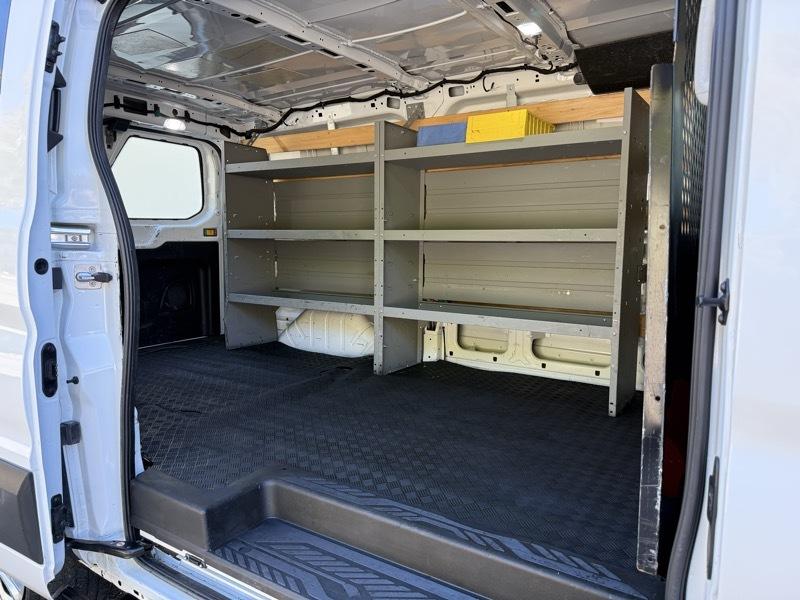 Ford Transit 250 Van Low Roof w/Sliding Pass. 130-in. WB 2019