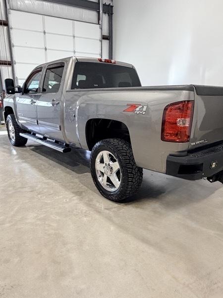Chevrolet Silverado 2500HD LTZ Crew Cab 4WD 2012