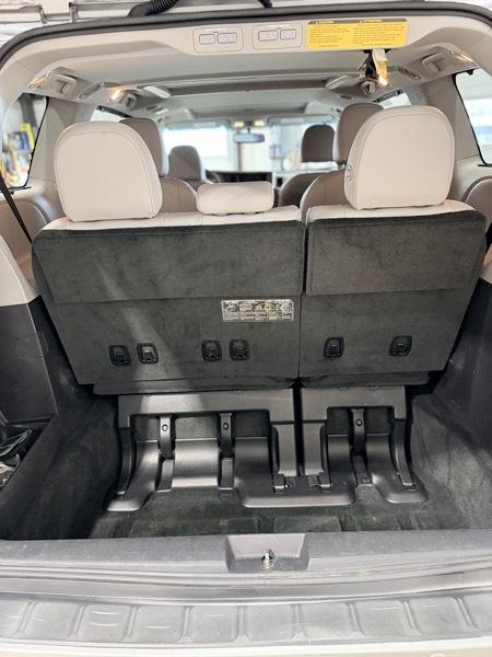Toyota Sienna XLE FWD 8-Passenger V6 2015