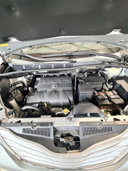 Toyota Sienna XLE FWD 8-Passenger V6 2015