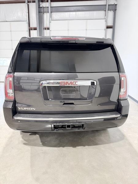 GMC Yukon Denali 4WD 2016
