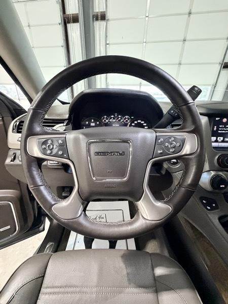 GMC Yukon Denali 4WD 2016