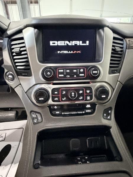 GMC Yukon Denali 4WD 2016